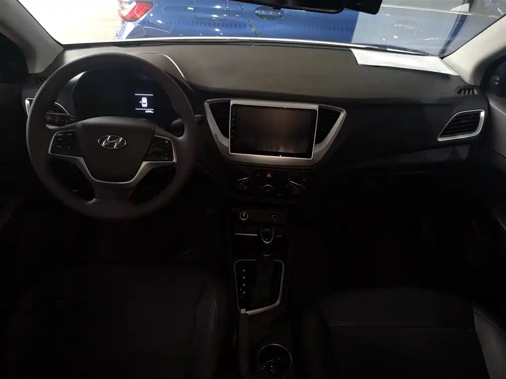 Hyundai Verna 2020 1.4L CVT TOP Elite Edition фото 10