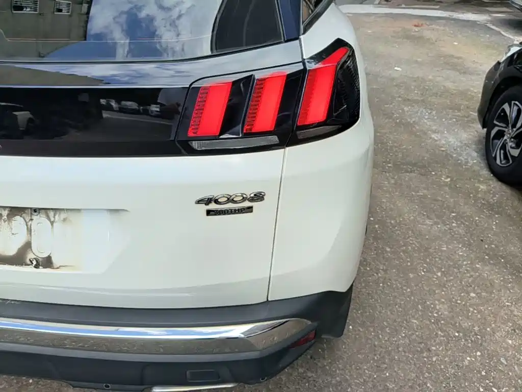 Фото 8 - Peugeot 4008