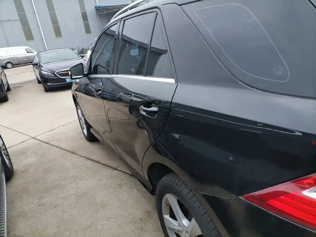 Mercedes-Benz M-Class 2015 ML 320 4MATIC фото 21