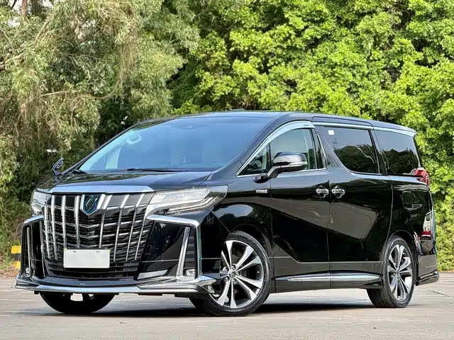 Toyota Alphard 2021 Hybrid 2.5L Premium — фото 1