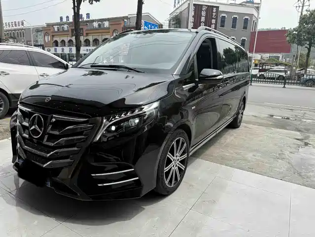 MERCEDES-BENZ V CLASS