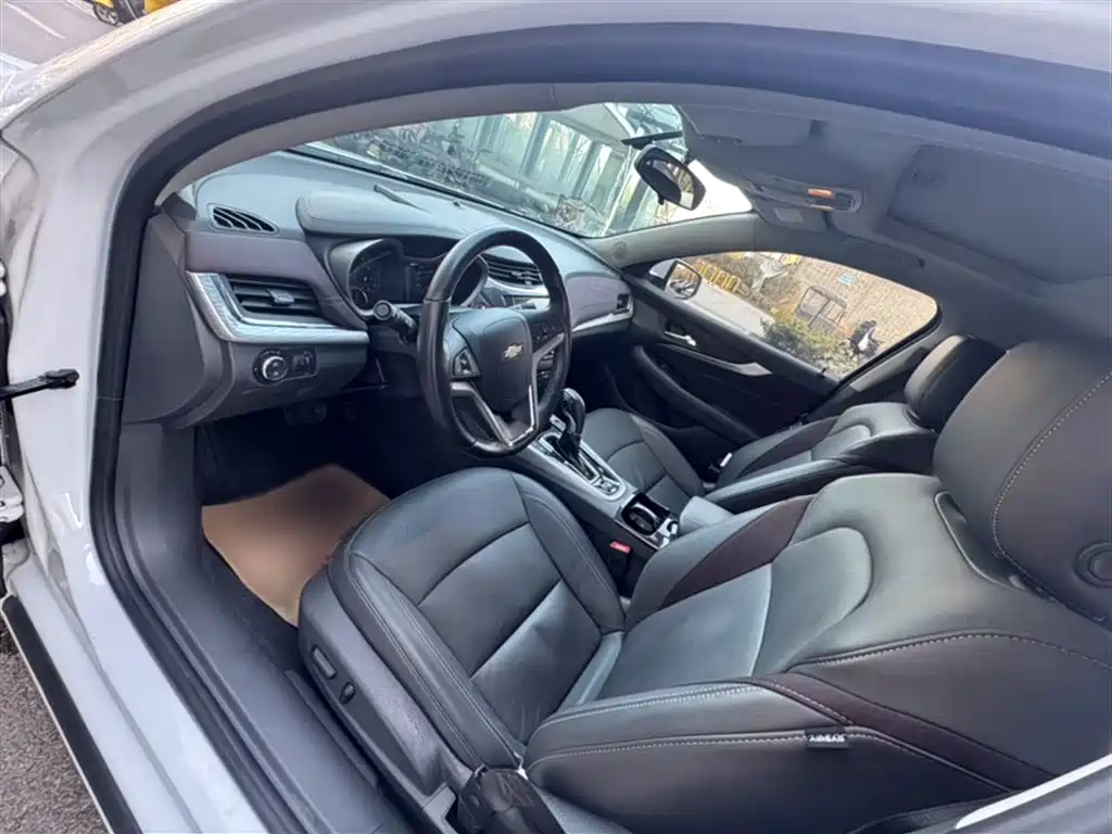 Chevrolet Malibu 2017 1.5T Automatic Luxury Edition фото 24