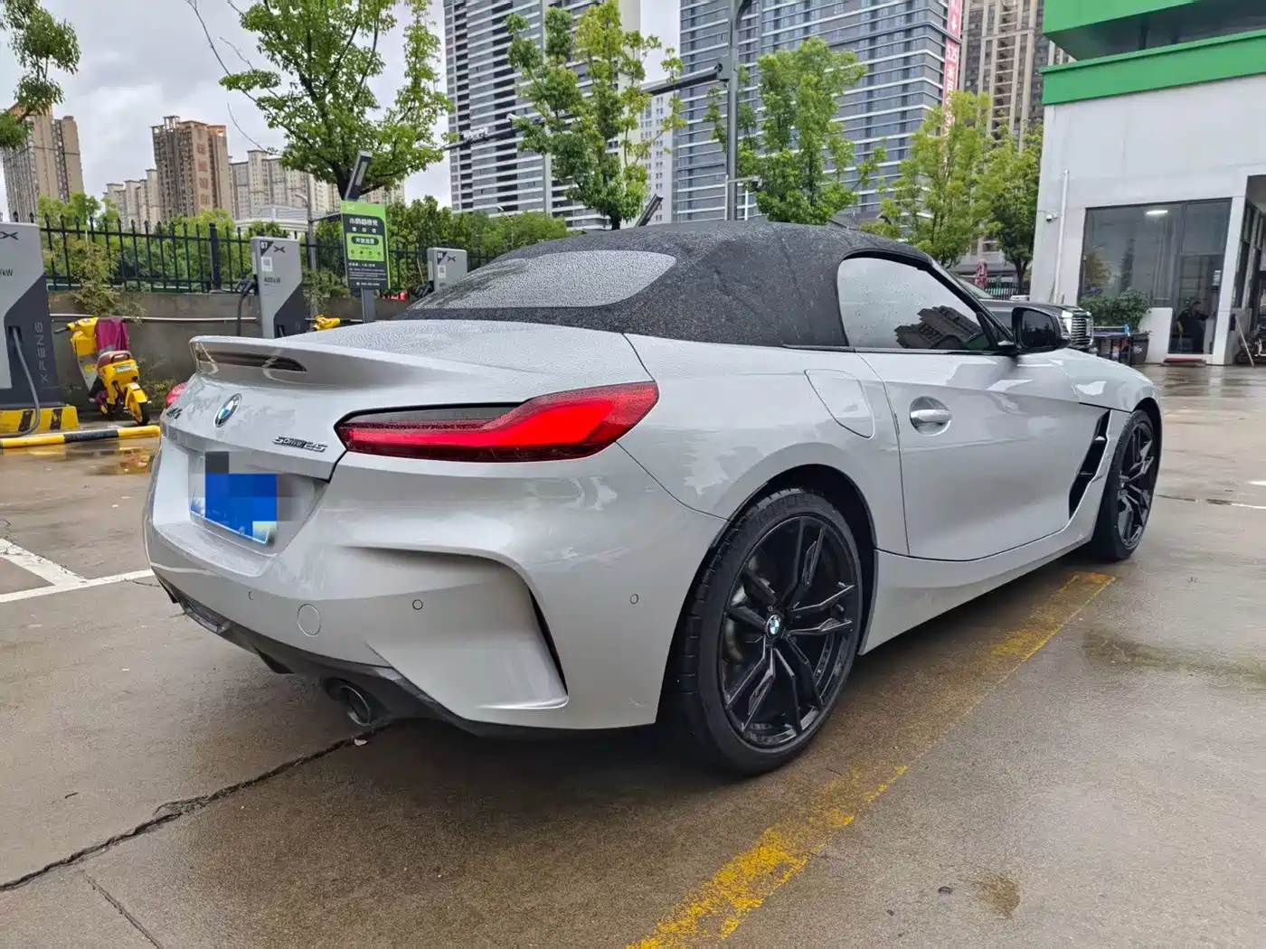 BMW Z4 2023 2022 sDrive 25i M Sport Package