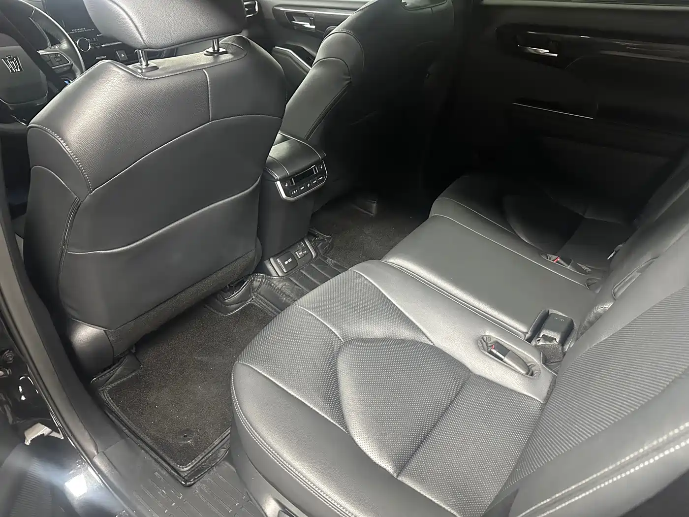 Toyota Crown Kluger 2023 2022 2.0T All-Wheel Drive Power Premium Edition