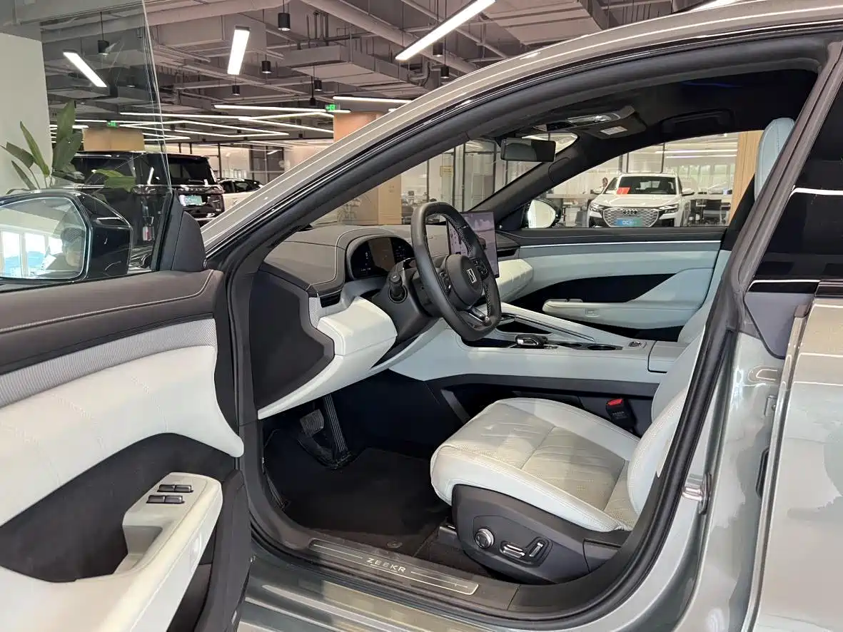 ZEEKR EXTREME KRYPTON 001