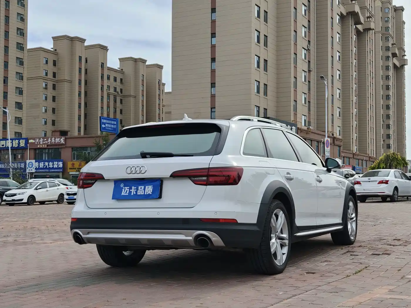 Photo 9 - Audi A4 (Import)