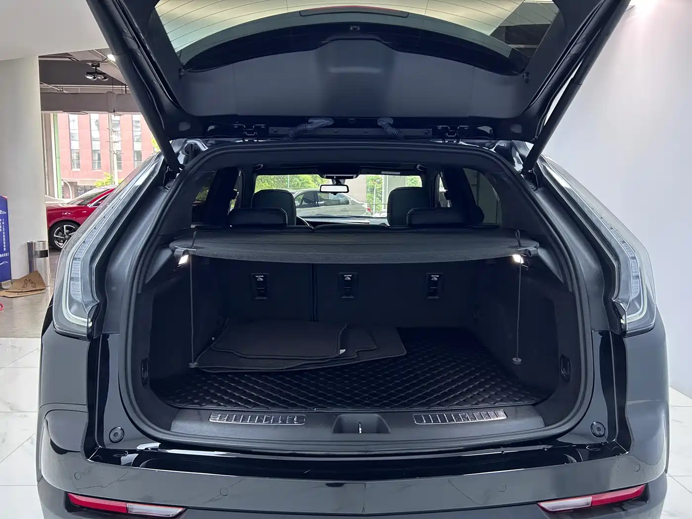 Cadillac XT4 2018 28T 2WD Luxury Sport Type фото 22