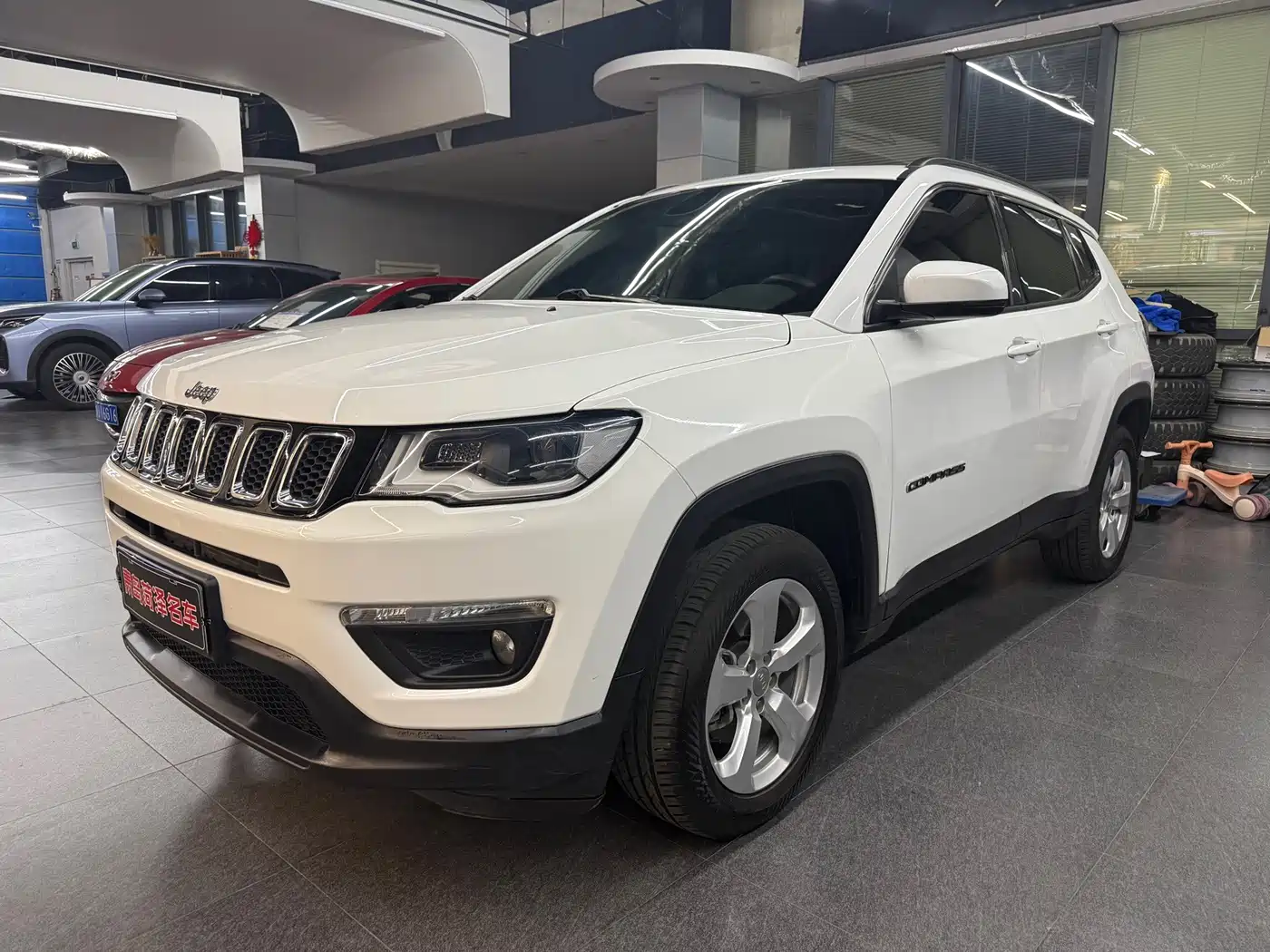 Фото 1 - Jeep Compass
