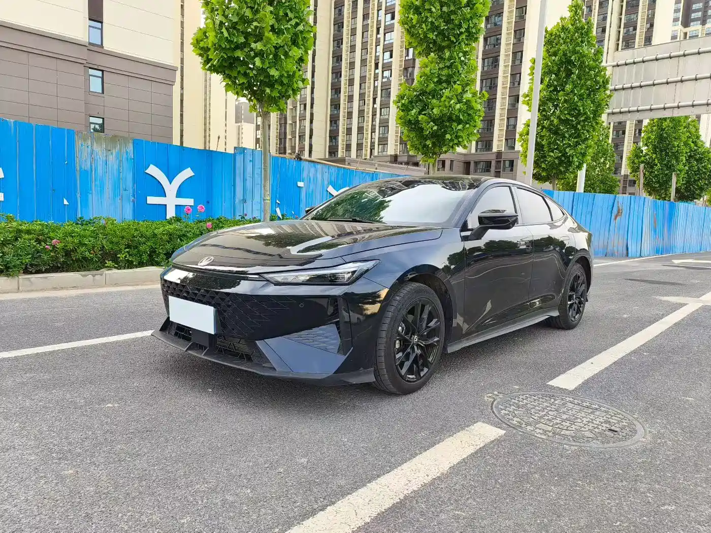 Changan UNI-V 2025 1.5T 500Bar Premium Model
