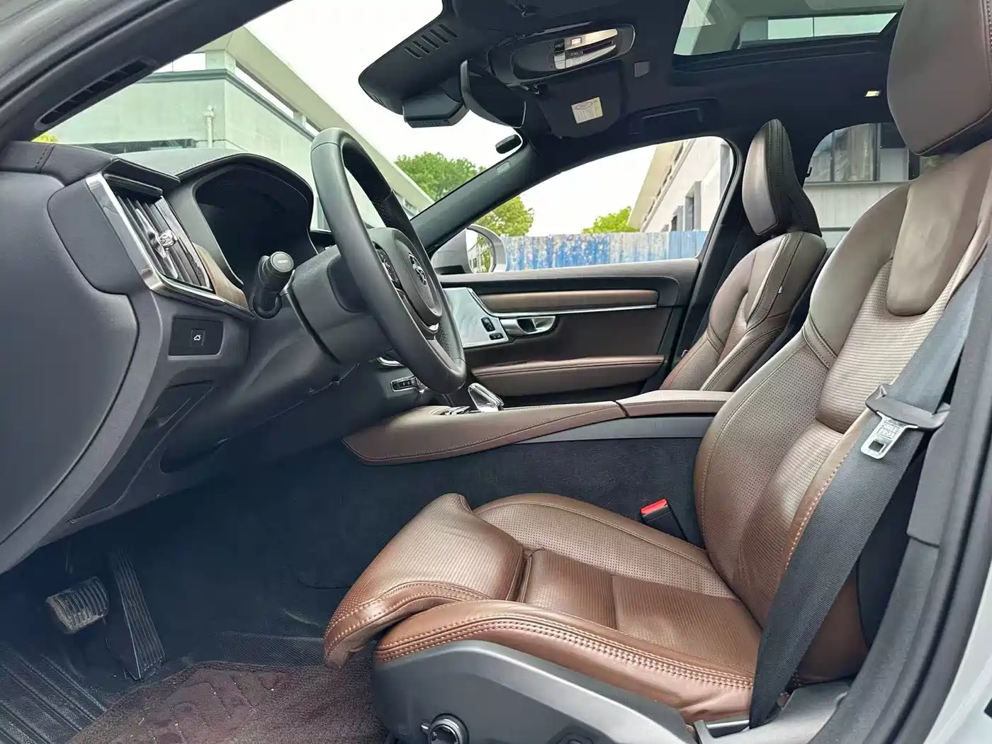 Volvo V90 2022 2021 Model Cross Country B5 AWD Premium Smart Edition