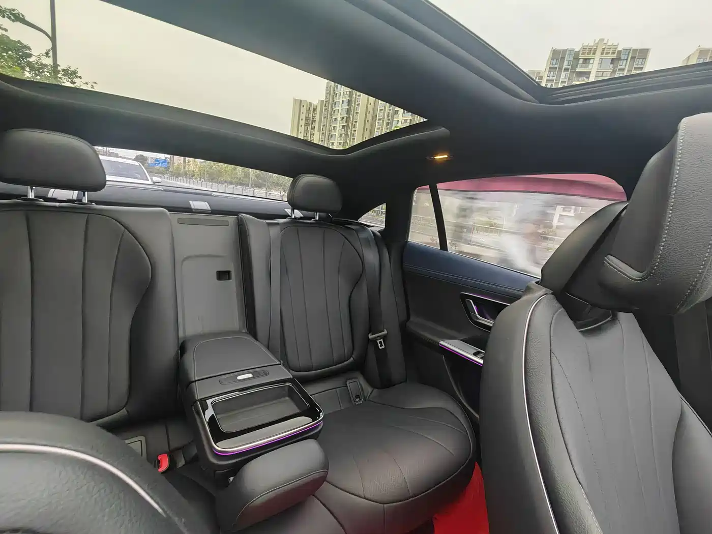 Mercedes-Benz EQE 2022 350 Luxury Edition фото 18