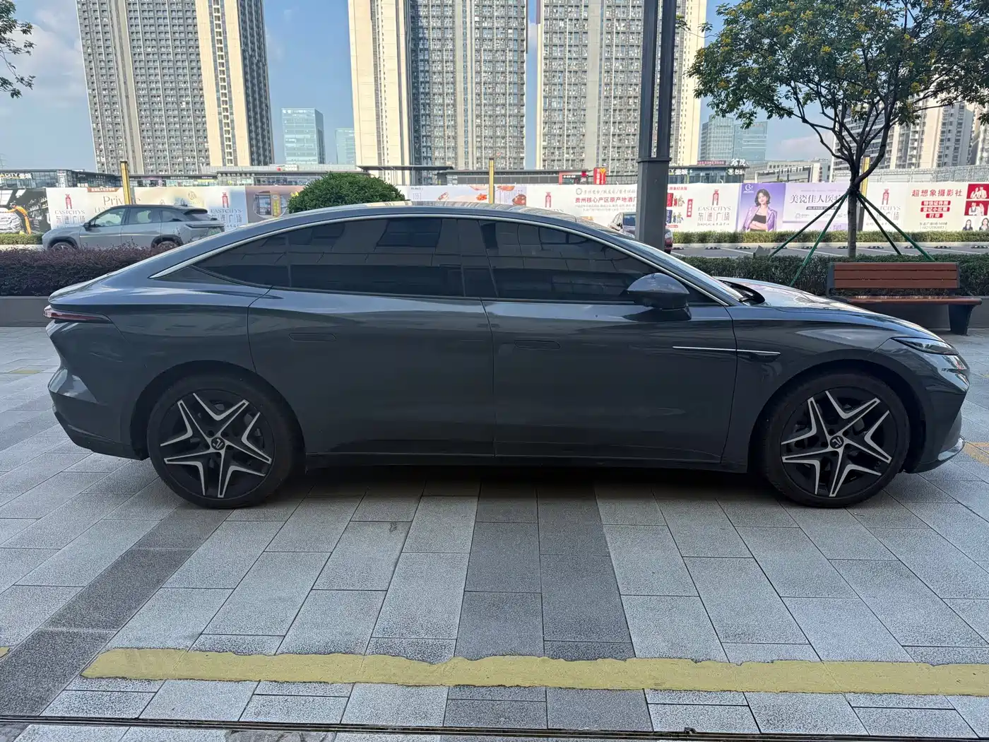 Roewe Rising Auto F7, миниатюра 3