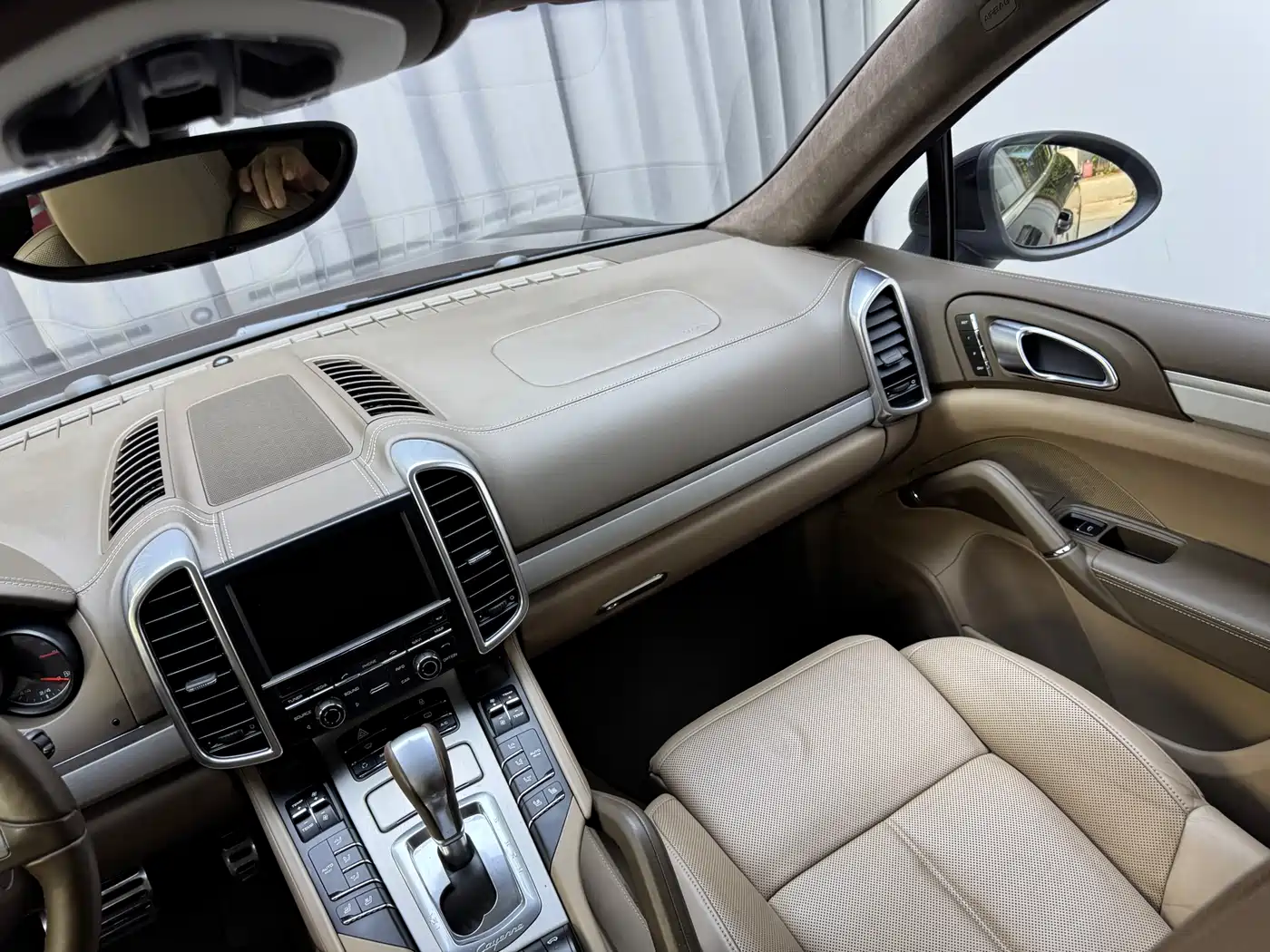 Porsche Cayenne 2011 Cayenne Turbo 4.8T фото 10