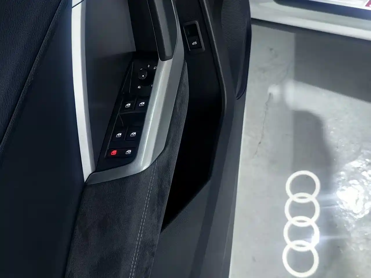 Audi Q3 2022 35 TFSI Fashion Dynamic фото 10