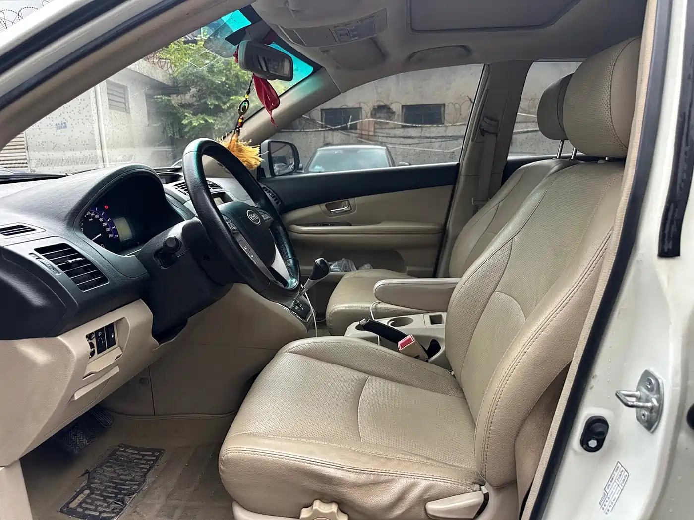 BYD S6 2013 2012 2.4L Automatic Exclusive
