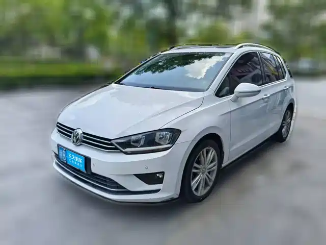 Volkswagen Golf Sportsvan 2016 230TSI Automatic Luxury — фото 1
