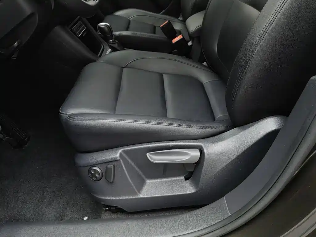 Фото 20 - Volkswagen Sharan