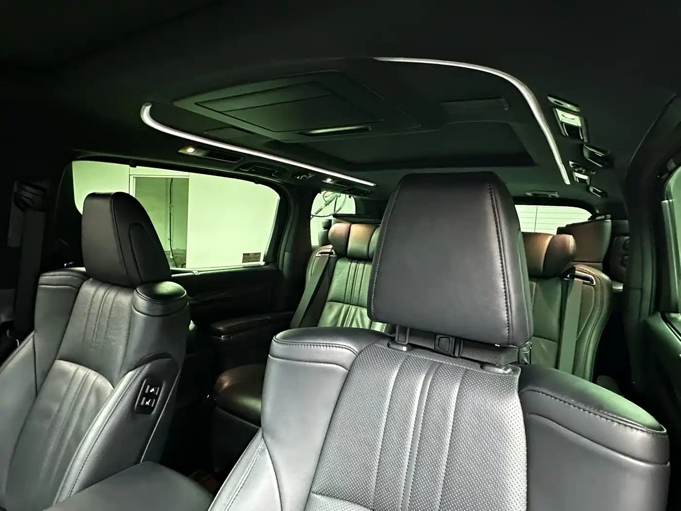 Toyota Alphard 2021 Hybrid 2.5L Premium фото 7