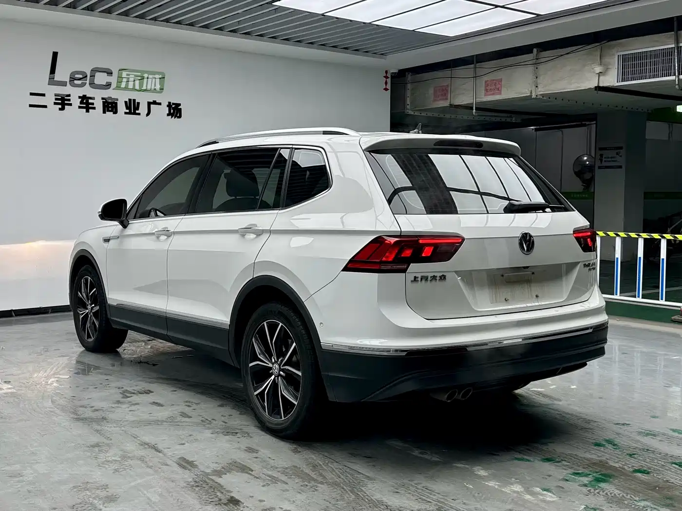 Volkswagen Tiguan L 2020 330TSI Auto 2WD Smart Luxury China VI фото 5