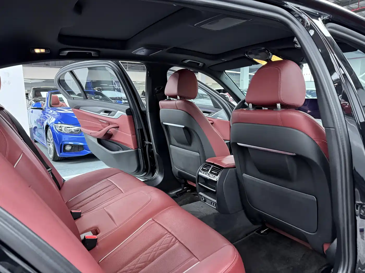 BMW 5 Series 2021 530Li Leading M Sport Package фото 15