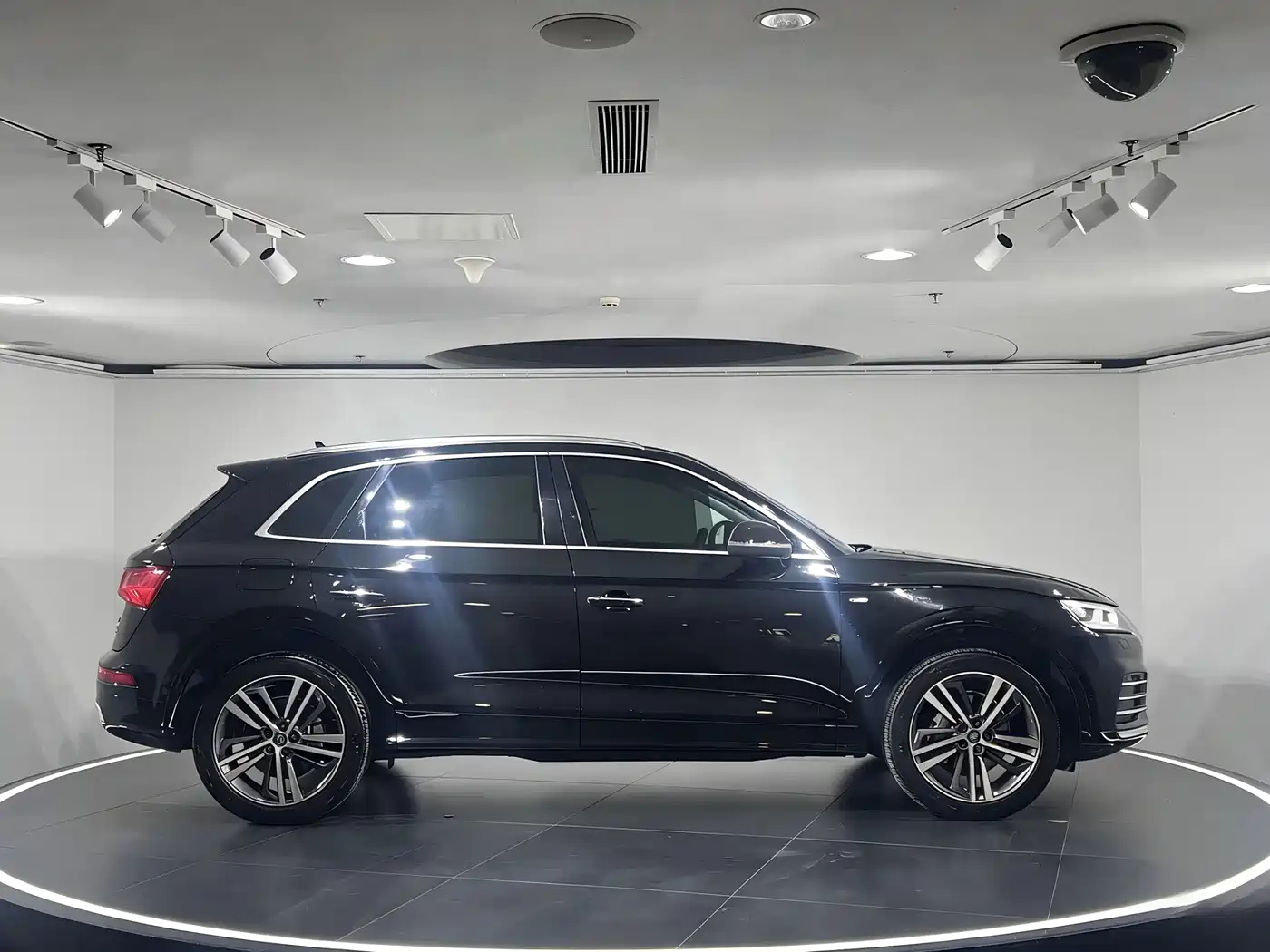 Audi Q5L 2020 45 TFSI Exclusive Fashion фото 2