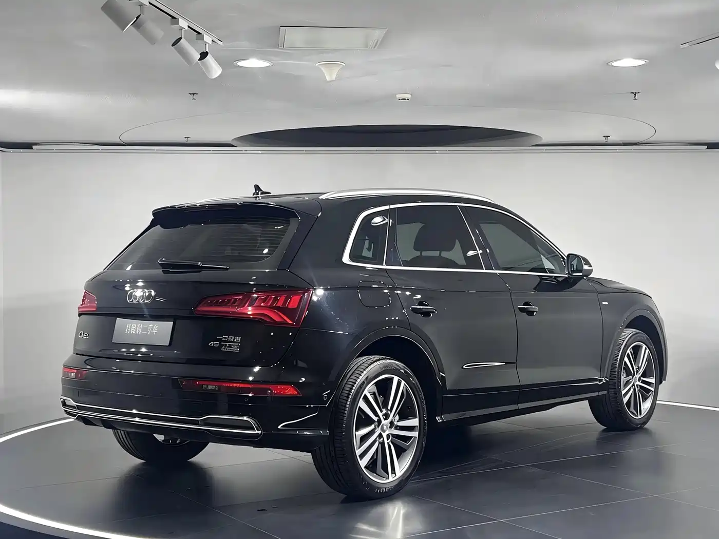 Audi Q5L 2020 45 TFSI Exclusive Fashion фото 3