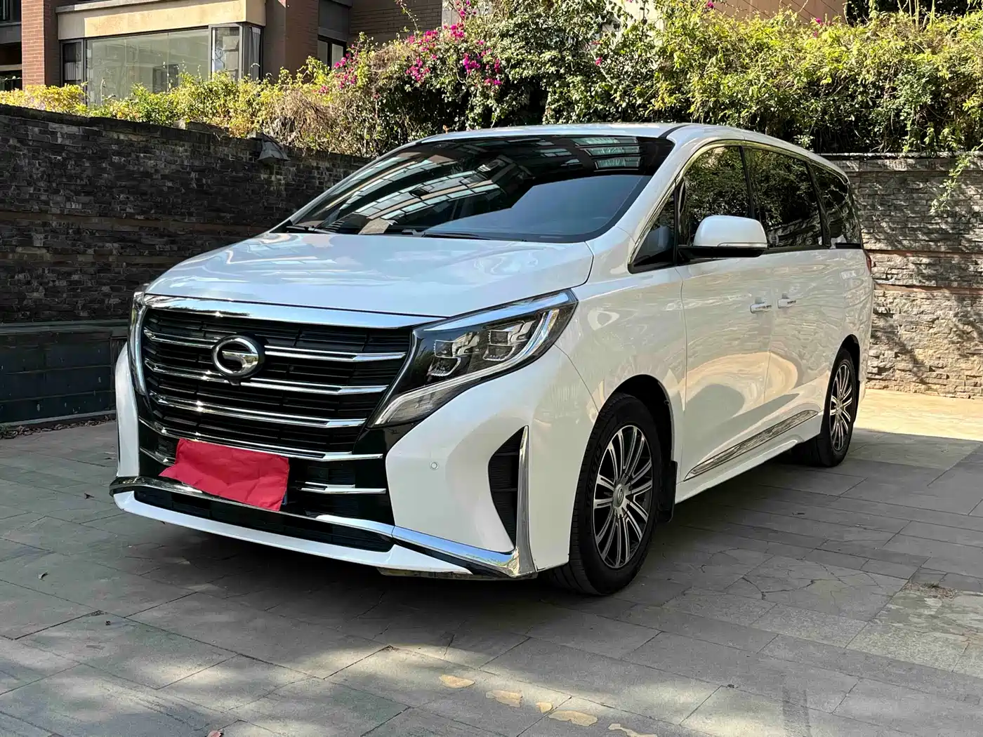 GAC TRUMPCHI M8