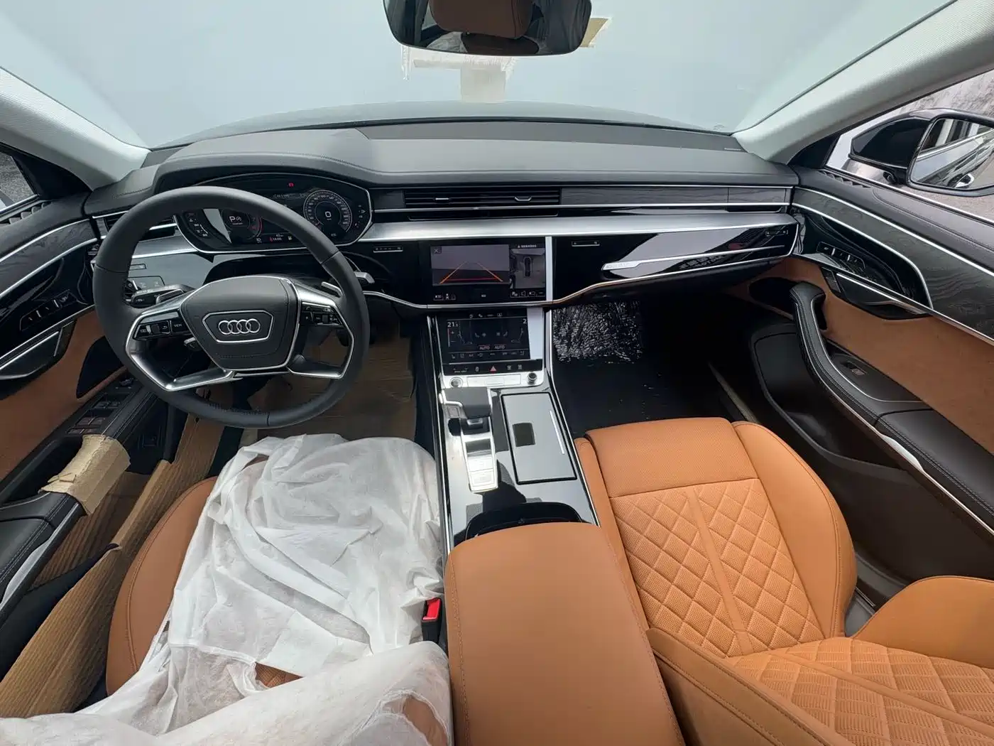 AUDI A8