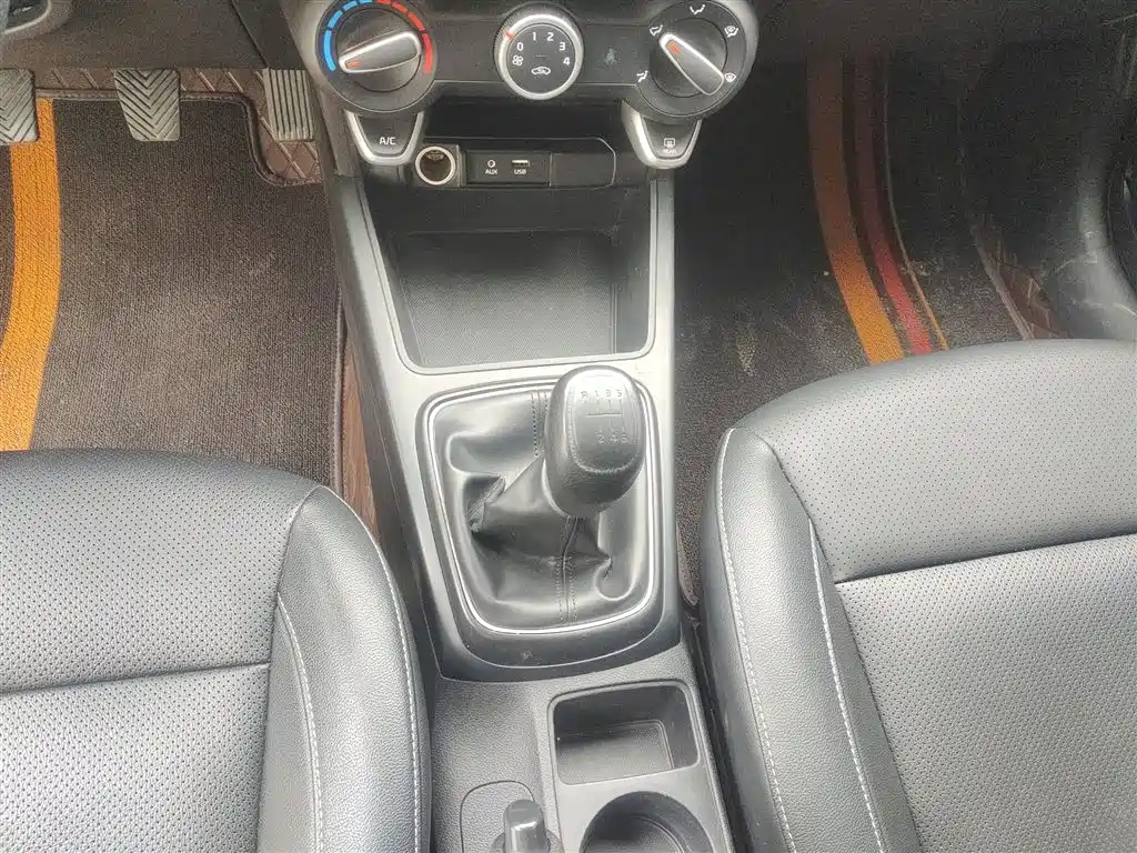 Kia K2 2017 Sedan 1.4L MT 15th Anniversary Special Edition GLS фото 10