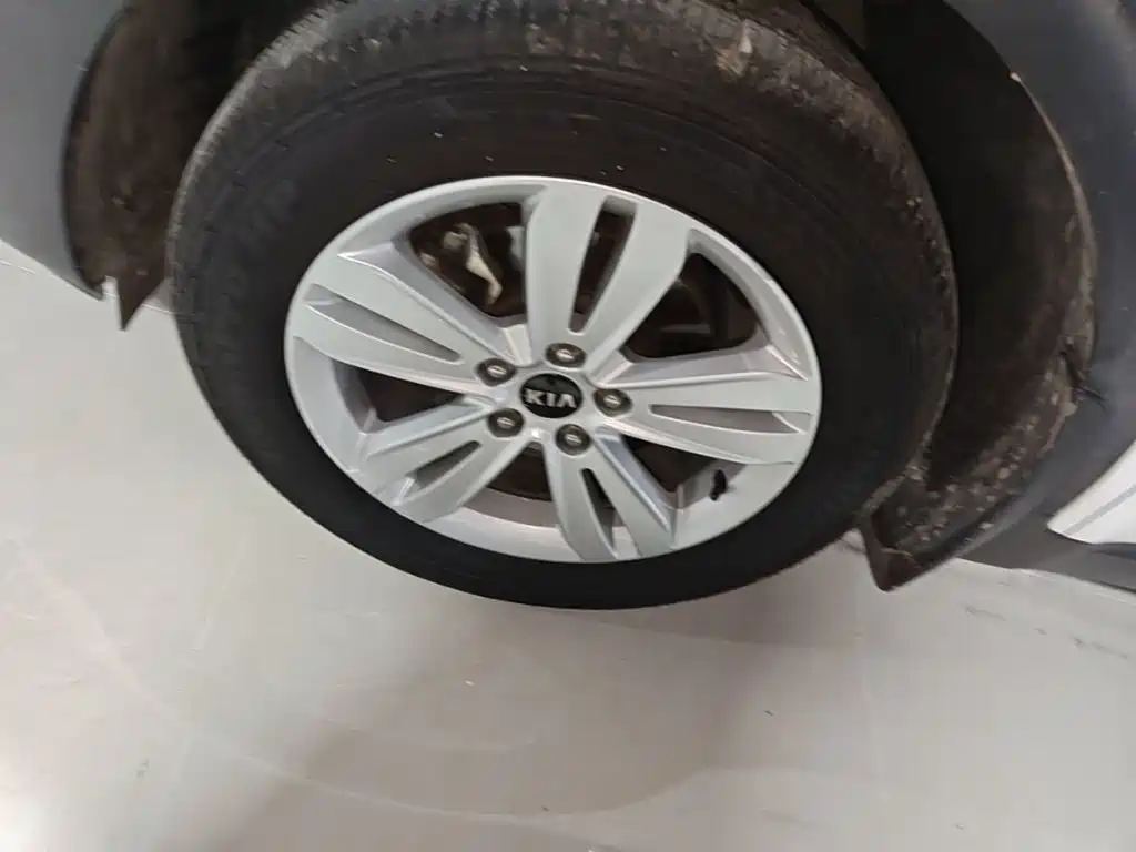 Kia KX5 2016 2016 Model 1.6T Automatic 2WD DLX