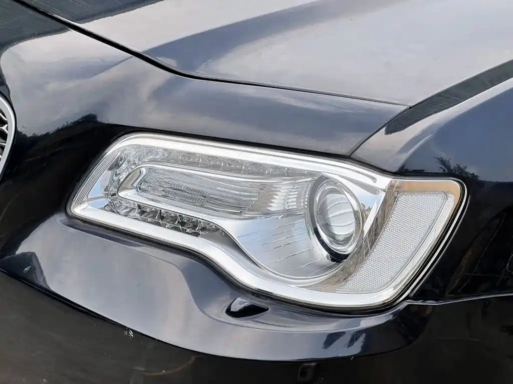Chrysler 300C (Import) 2016 2016 3.0L Beyond Edition