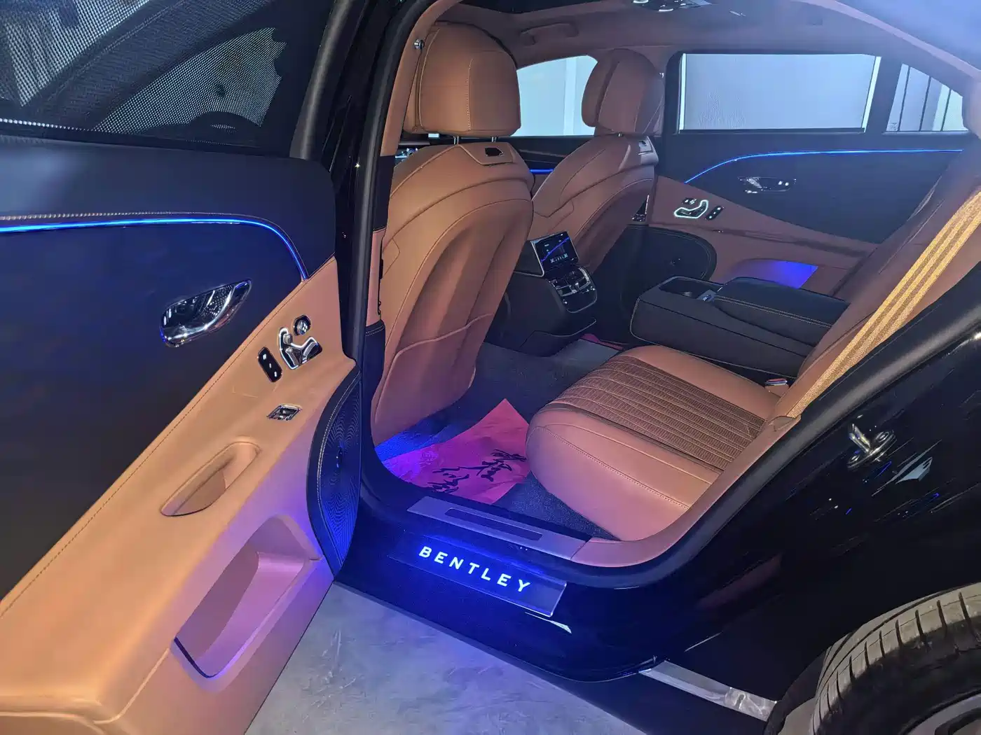 Bentley Flying Spur 2026 2024 4.0T V8 Elegance Edition