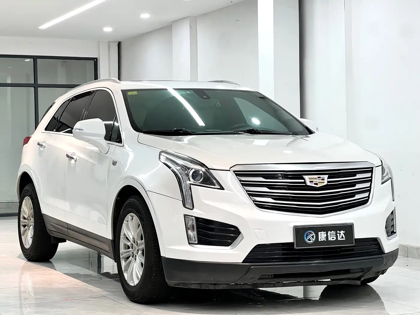 Cadillac XT5 2016 2016 25T Technology Model