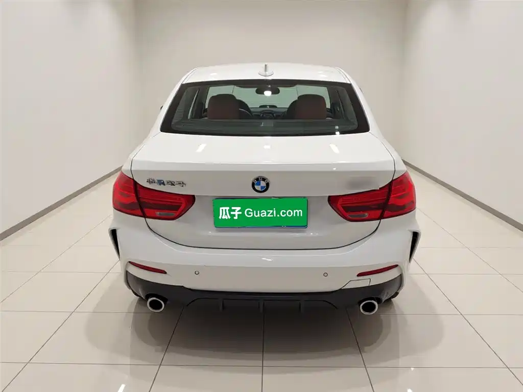 BMW 1 Series 2021 120i M Sport фото 6