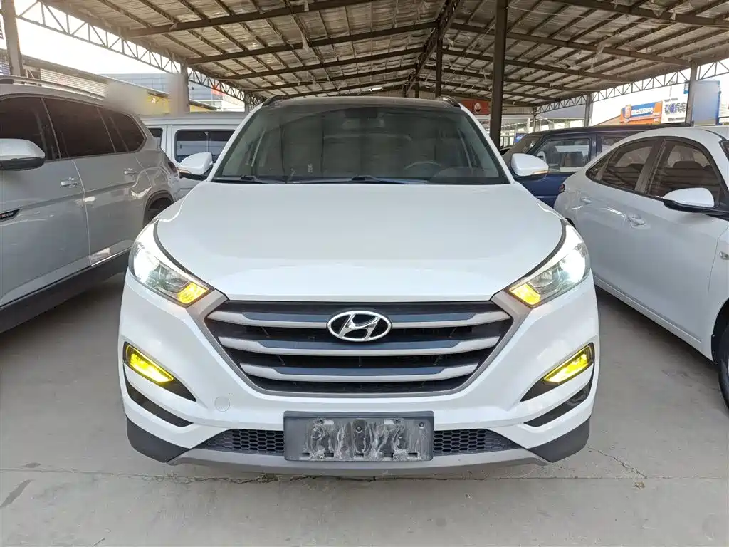 Hyundai Tucson 2015 1.6T Dual Clutch 2WD Smart фото 3