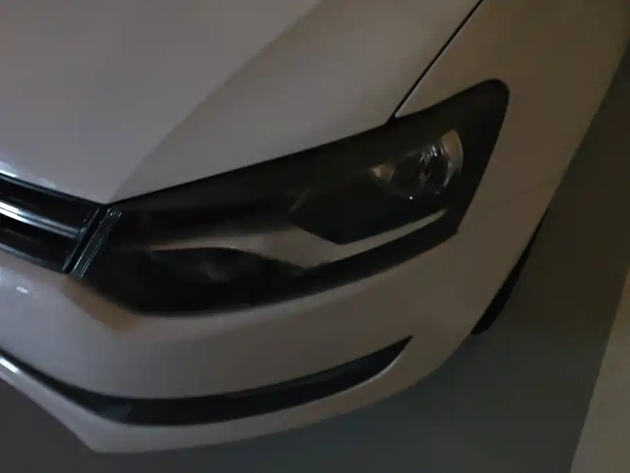 Photo 5 - Volkswagen Polo