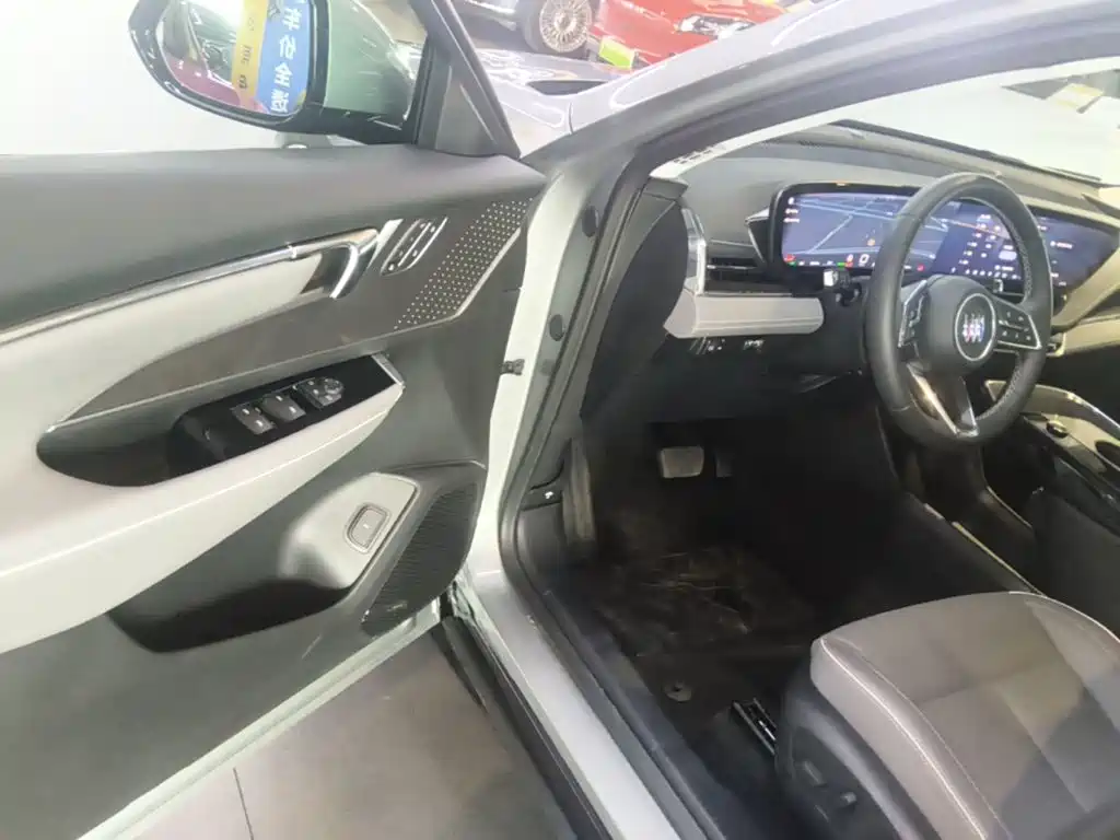 Buick E5 2025 2025 Model 620KM Premium Edition