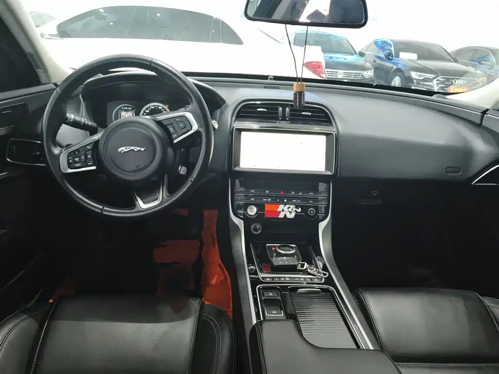 Jaguar XEL 2019 2019 2.0T 200PS Premium
