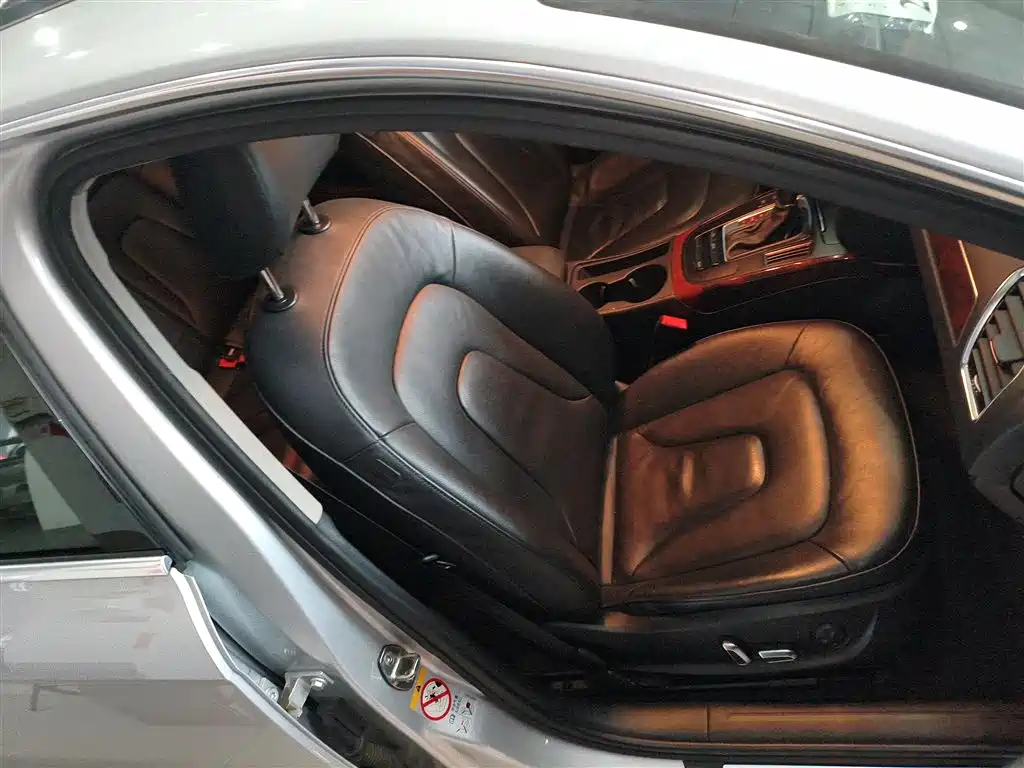 Audi A4L 2013 35 TFSI Automatic Standard фото 19
