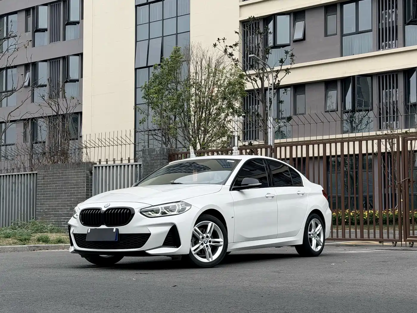 BMW 1 Series 2021 120i M Sport Shadow Edition