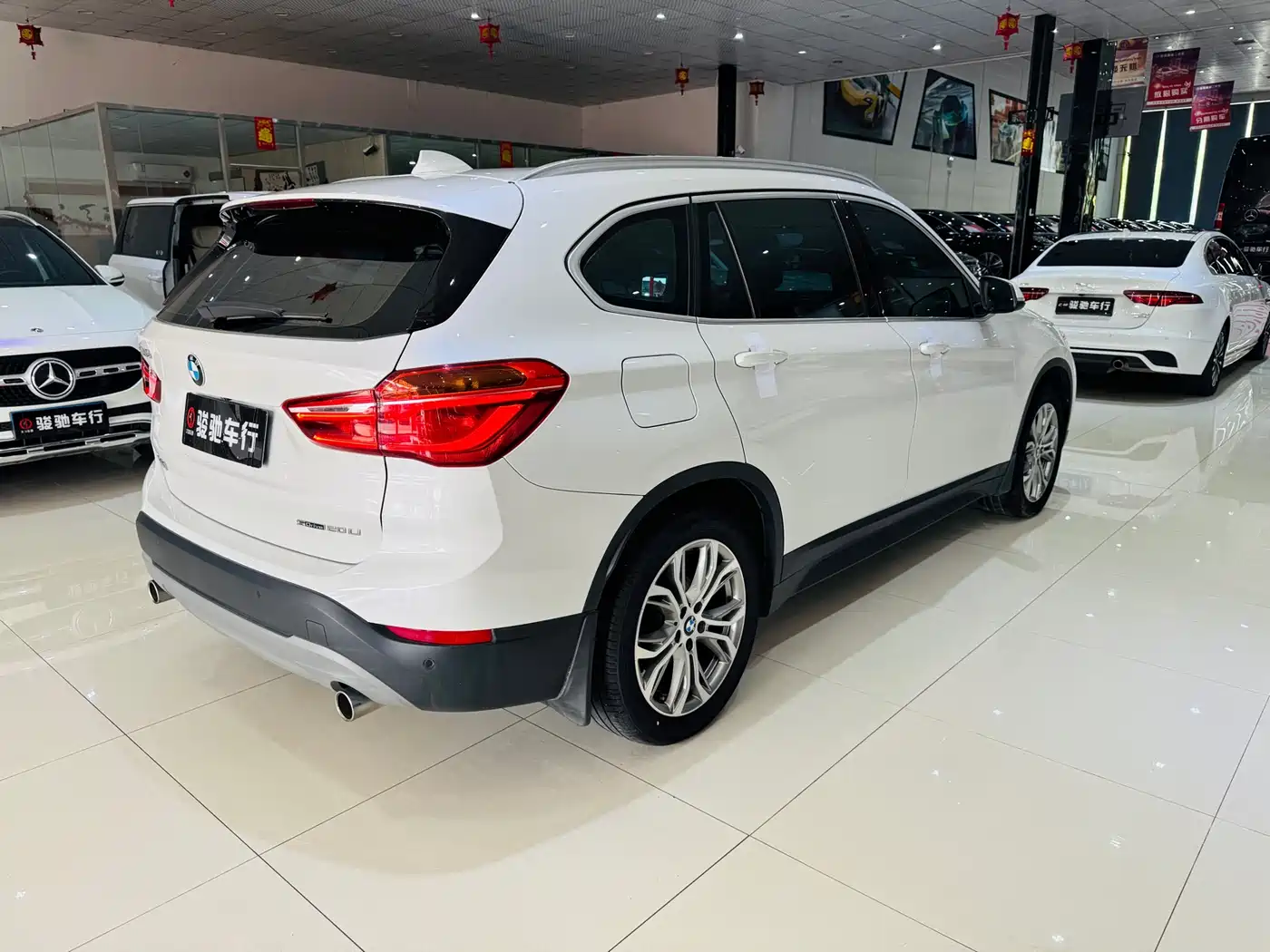 BMW X1 2019 sDrive20Li Leading Model фото 7
