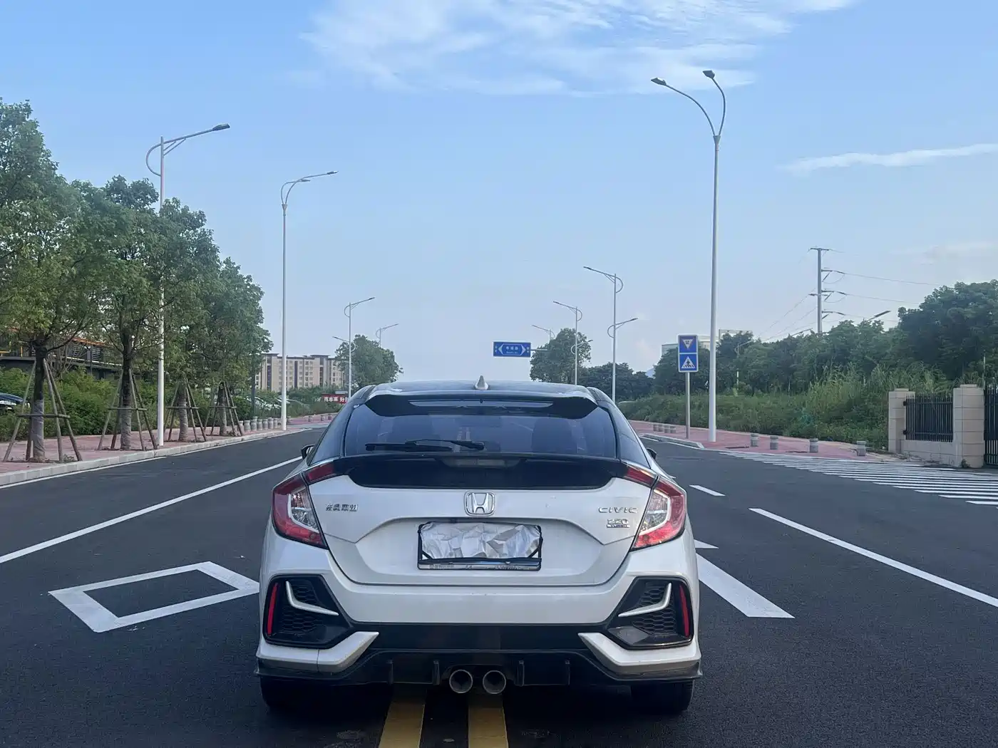 Фото 8 - Honda Civic