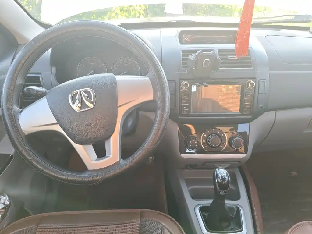 BAIC Weiwang M20 2016 2014 1.5L Utility BJ415A