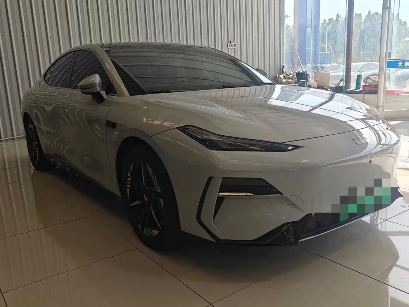 Geely Galaxy Galaxy E8 2024 Model 550km RWD Soaring Dragon Edition фото 2