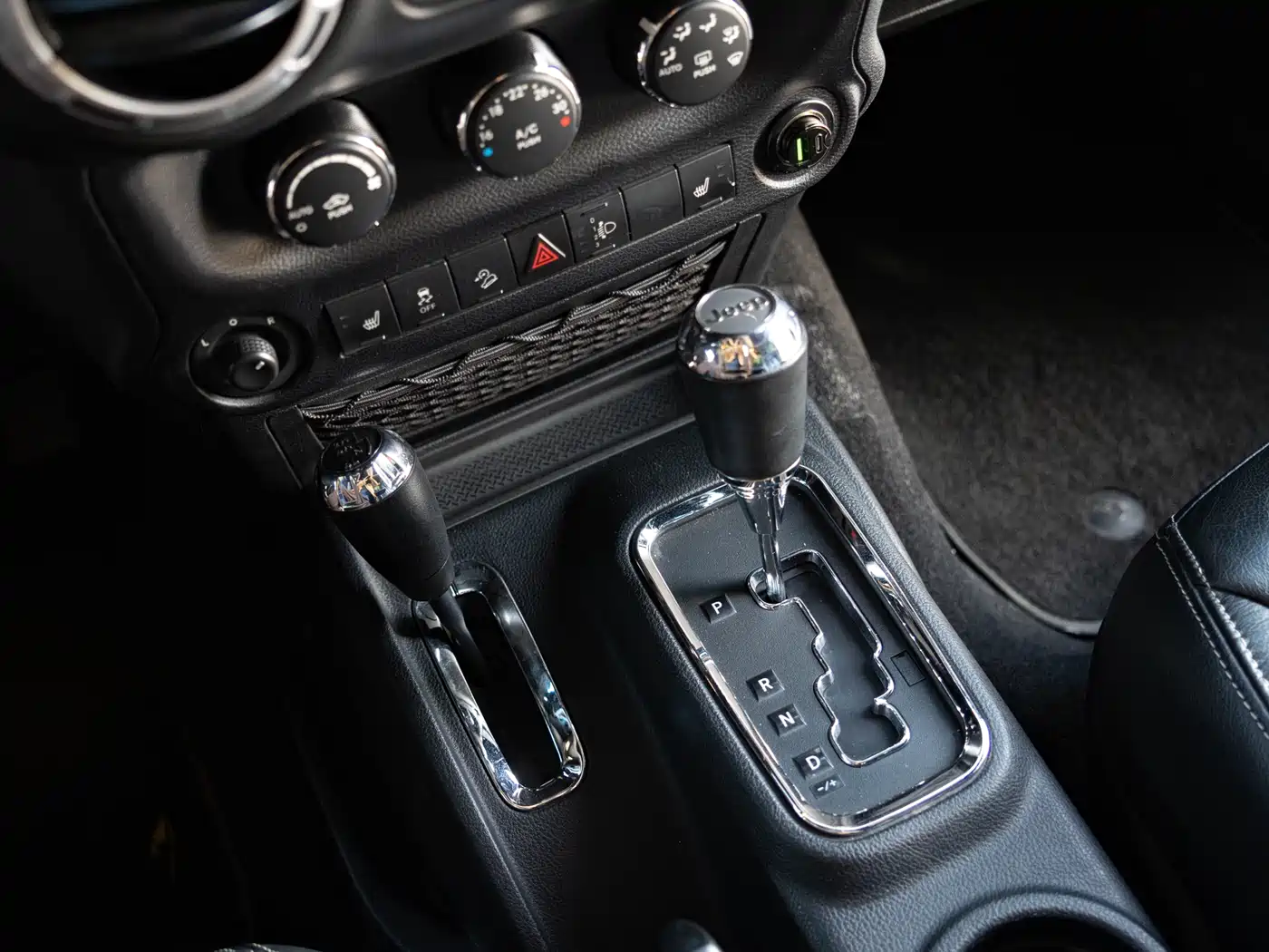 Фото 8 - Jeep Wrangler