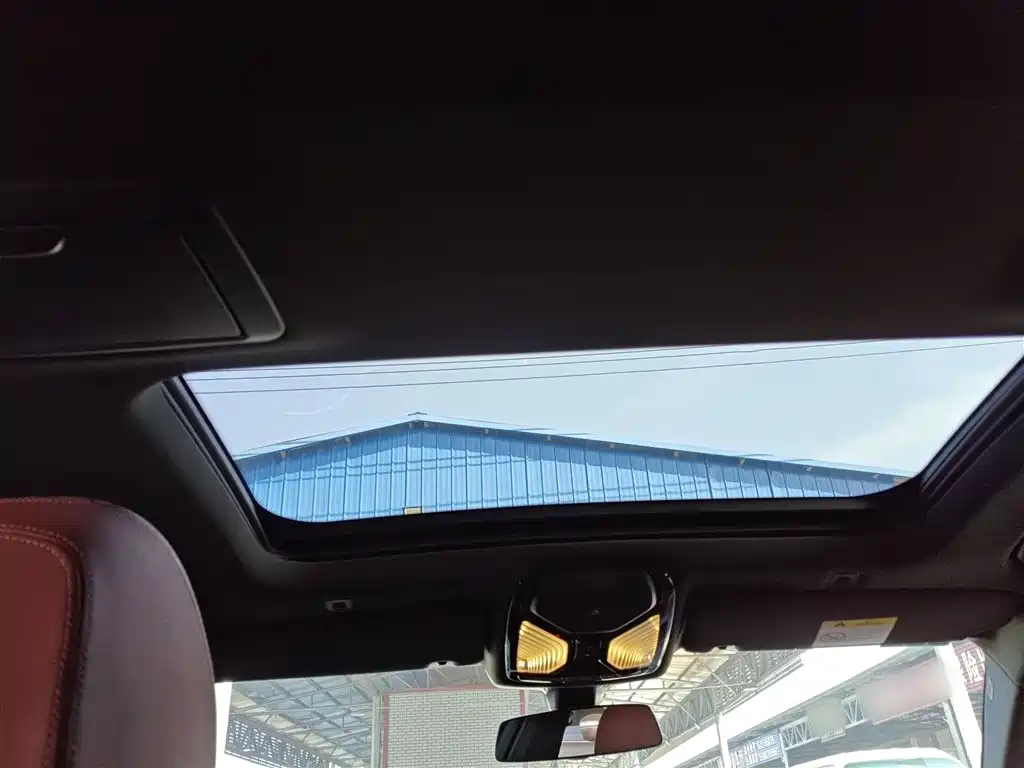 BMW 5 Series 2023 530Li Leading M Sport Package фото 18