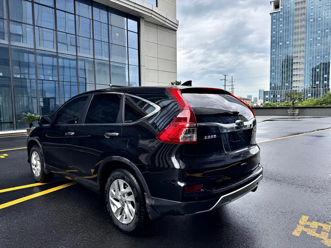 Фото 7 - Honda CR-V