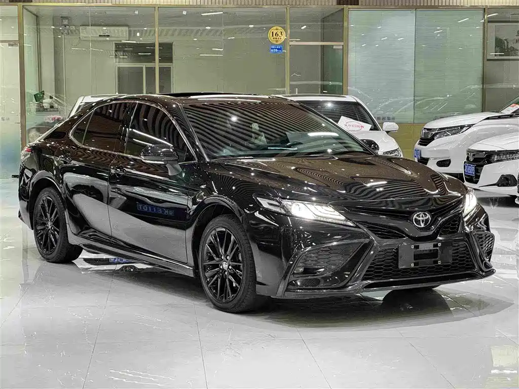 Toyota Camry 2023 2022 2.5S Knight Edition