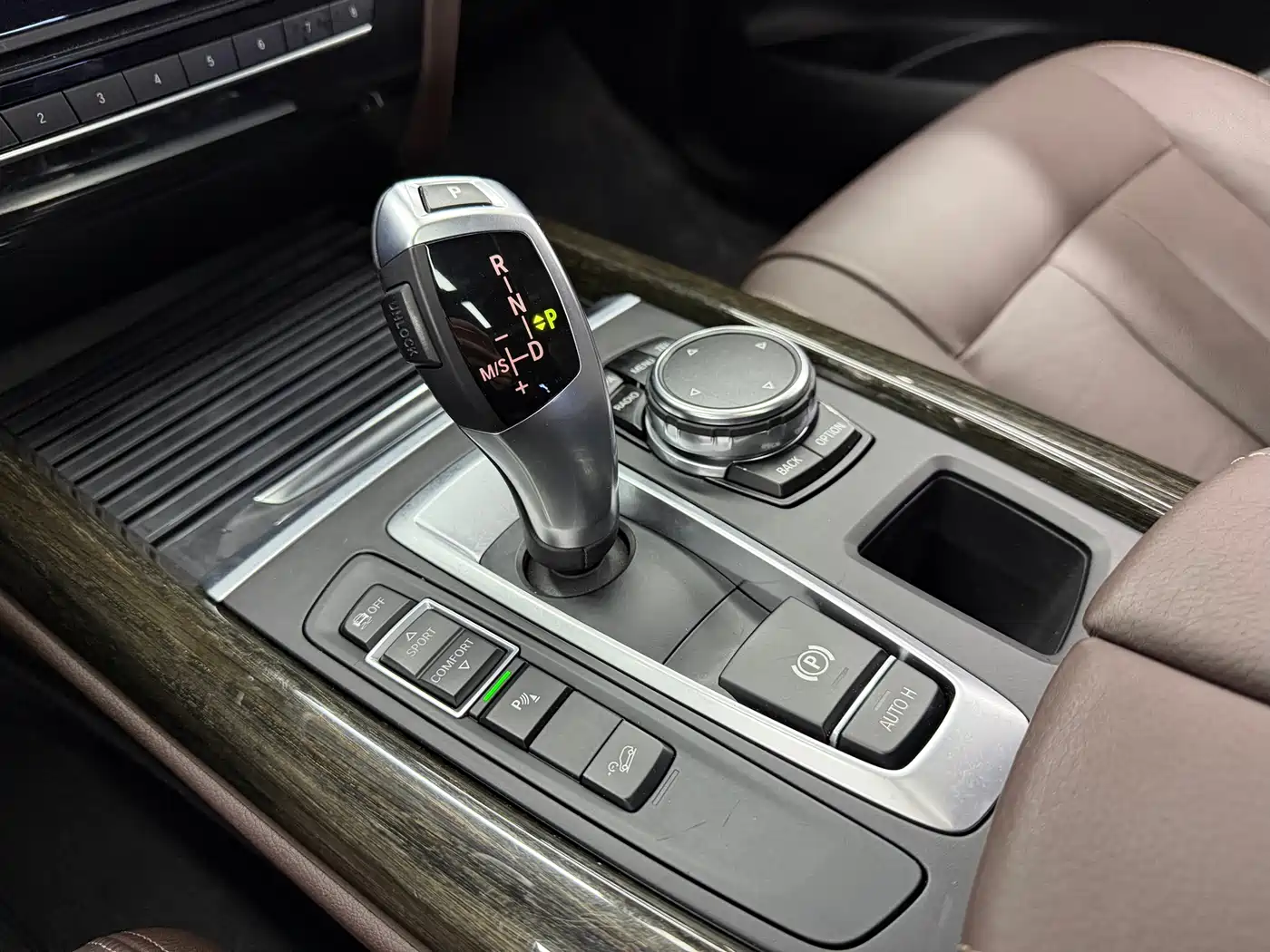 BMW X5 (Import) 2014 xDrive35i Leading фото 17