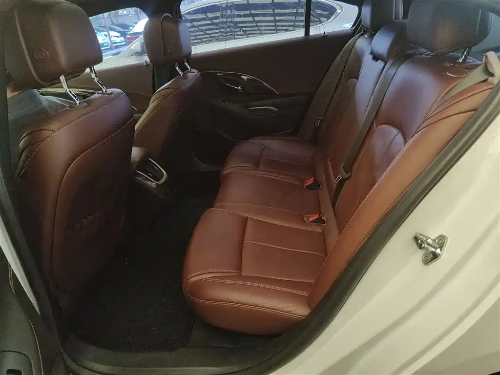 Buick LaCrosse 2013 2.4L SIDI Elite Comfort фото 17